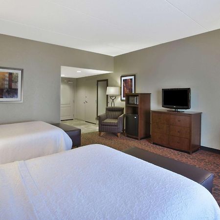 Hampton Inn Brockport Bagian luar foto