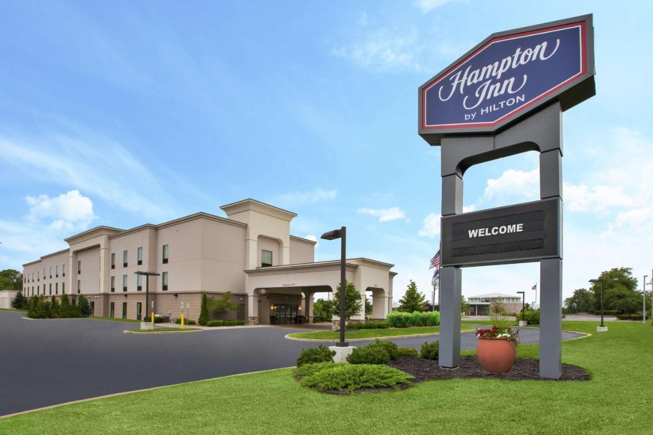 Hampton Inn Brockport Bagian luar foto