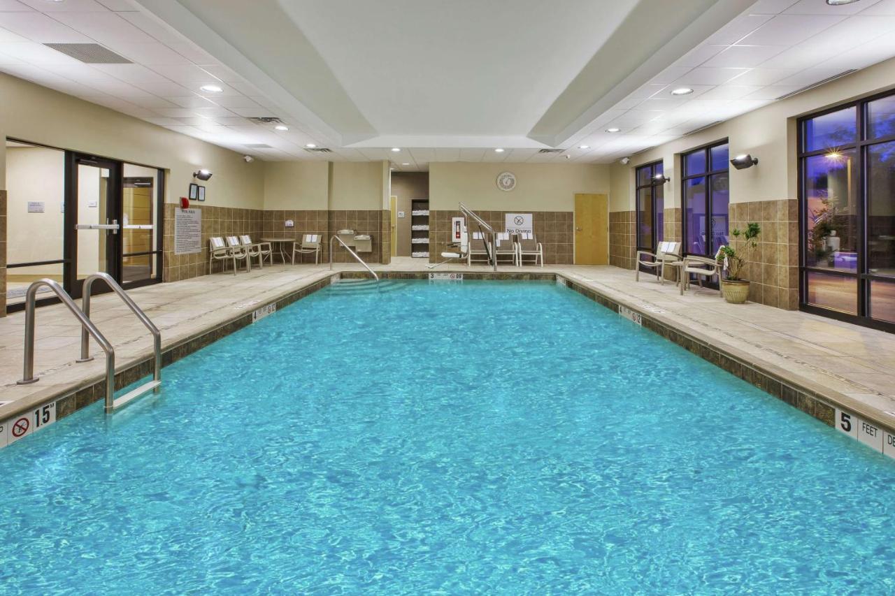 Hampton Inn Brockport Bagian luar foto